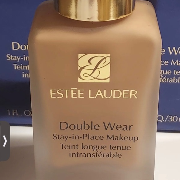 Estee Lauder Makeup 3n Ivory Beige Estee Lauder Double Wear Stay In Place Makeup New Poshmark
